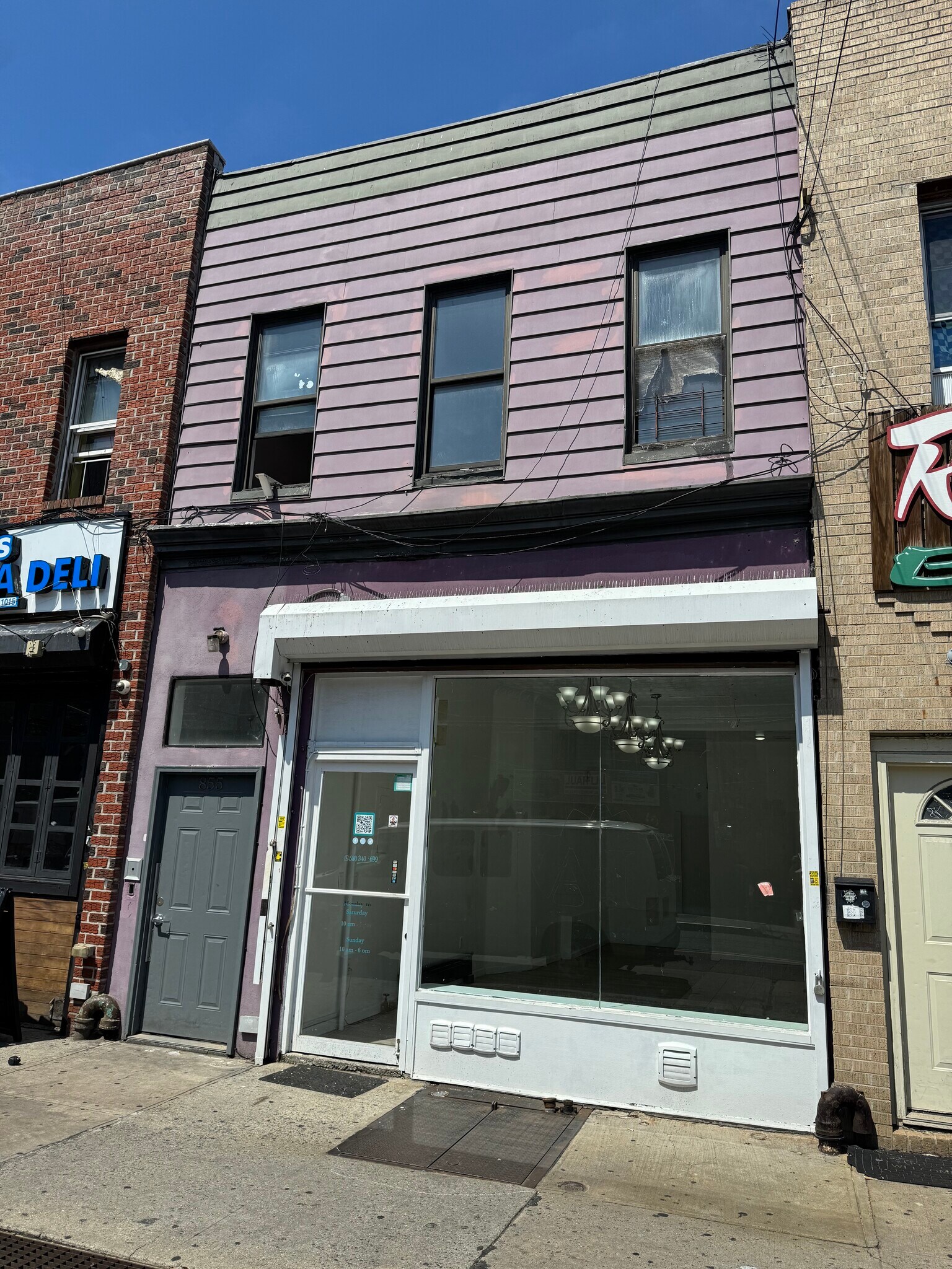 855 Wyckoff Ave, Ridgewood, NY à vendre Photo de l’immeuble– Image 1 sur 3