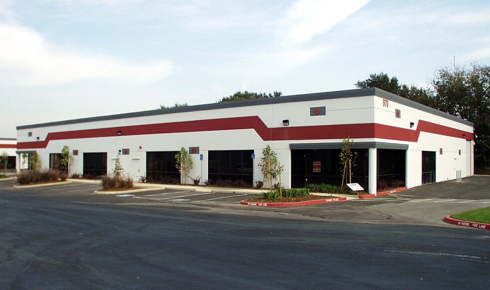970 F St, West Sacramento, CA à louer - Photo de l’immeuble – Image 2 sur 6