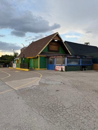 Plus de détails pour 2226 Irving Blvd, Dallas, TX - Local commercial à louer