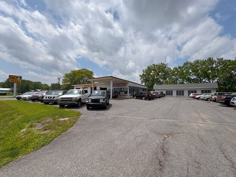 66 Fayette St, Waterloo, NY à vendre - Photo de l’immeuble – Image 3 sur 8