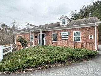 Plus de détails pour 172 Professional Park Dr, Clarkesville, GA - Bureau à vendre