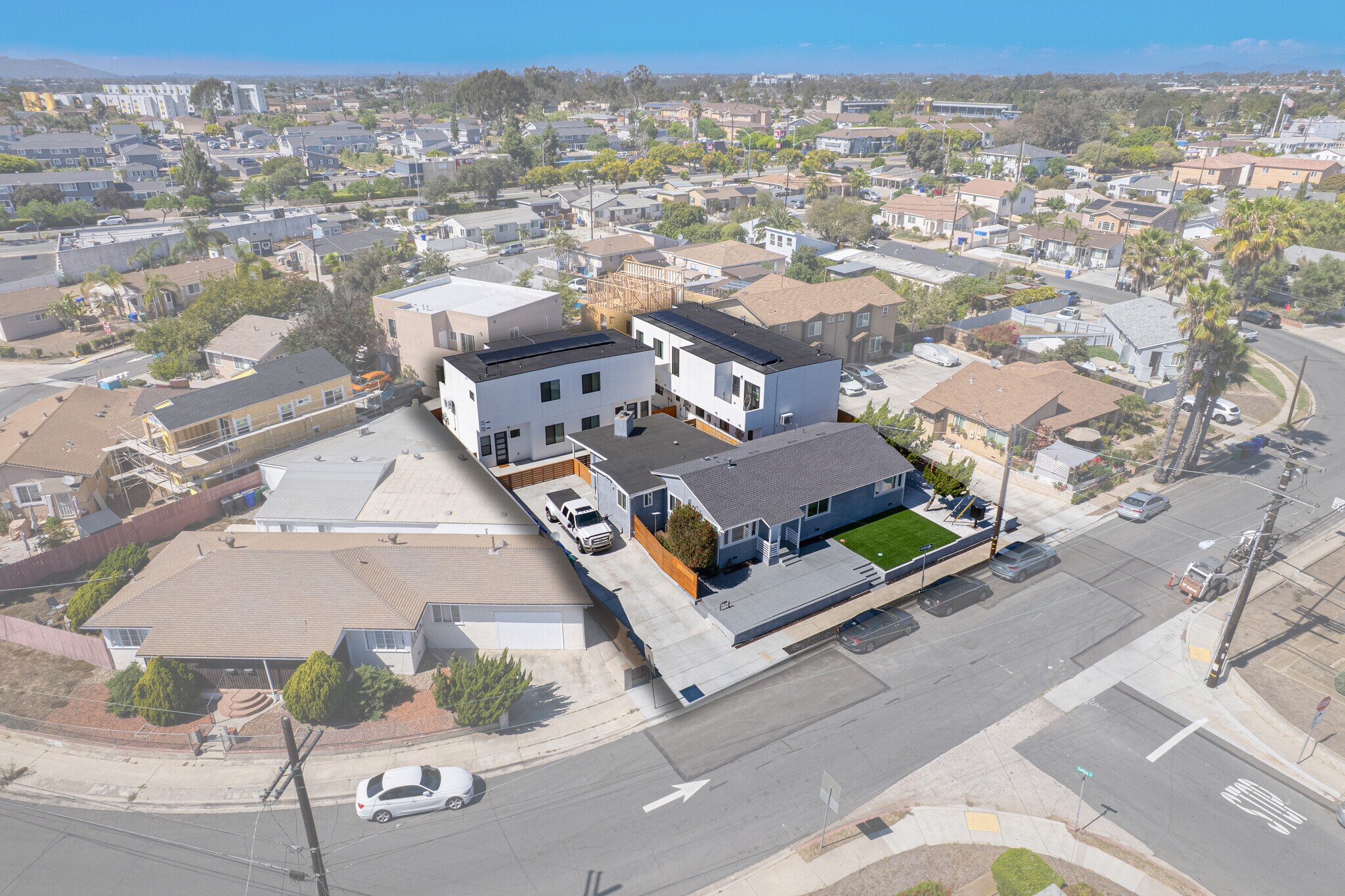 7128 E Hyatt St, San Diego, CA à vendre Photo de l’immeuble– Image 1 sur 33