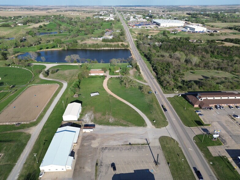 1021 Pony Express Hwy, Marysville, KS à vendre - Photo de l’immeuble – Image 2 sur 16