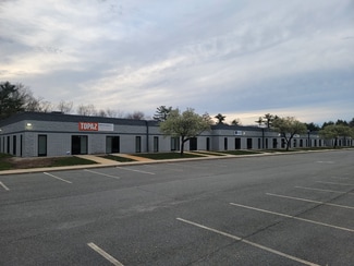 Plus de détails pour 35 Pond Park Rd, Hingham, MA - Bureau à louer