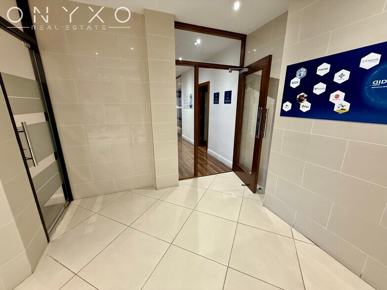 1390 Uxbridge Rd, Uxbridge à vendre - Photo de l’immeuble – Image 3 sur 19