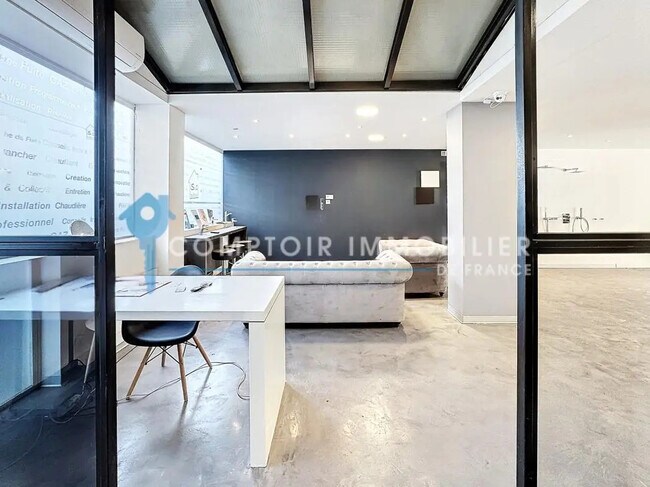 Plus de détails pour Bureau à vendre