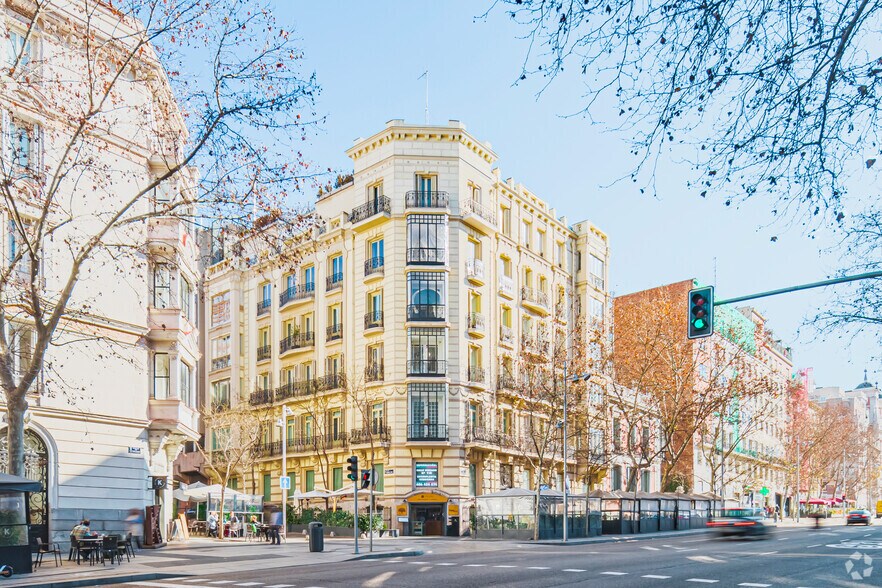 Calle Serrano, Madrid, Madrid à louer - Photo principale – Image 1 sur 3