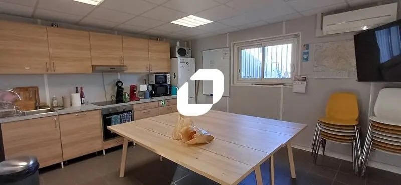 Bureau dans Gargenville à louer - Photo intérieure – Image 2 sur 13