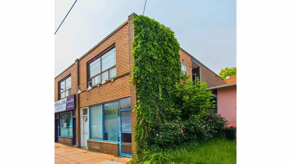 3094-3100 Lake Shore Blvd W, Toronto, ON à louer - Photo de l’immeuble – Image 2 sur 9