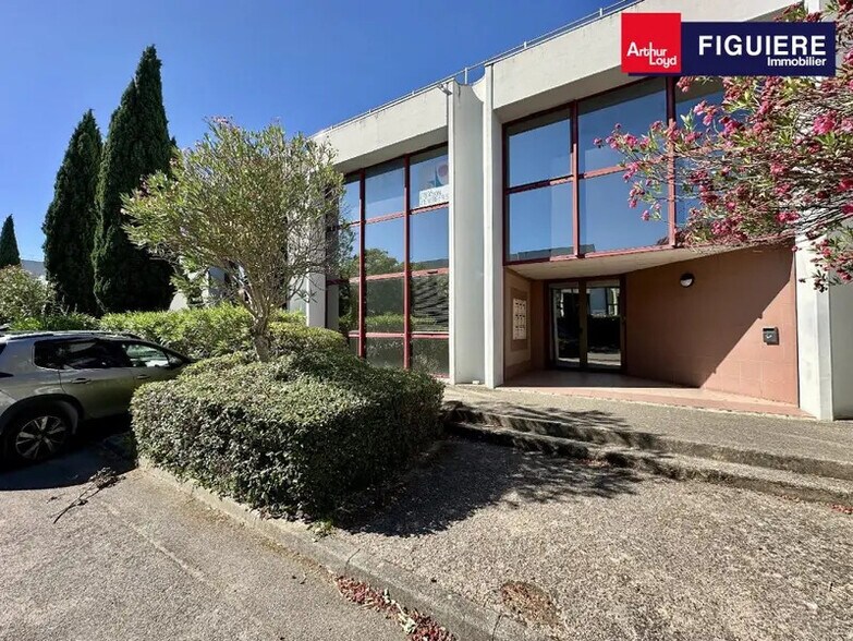 645 Rue Mayor De Montricher, Aix-en-Provence à louer - Photo de l’immeuble – Image 3 sur 40
