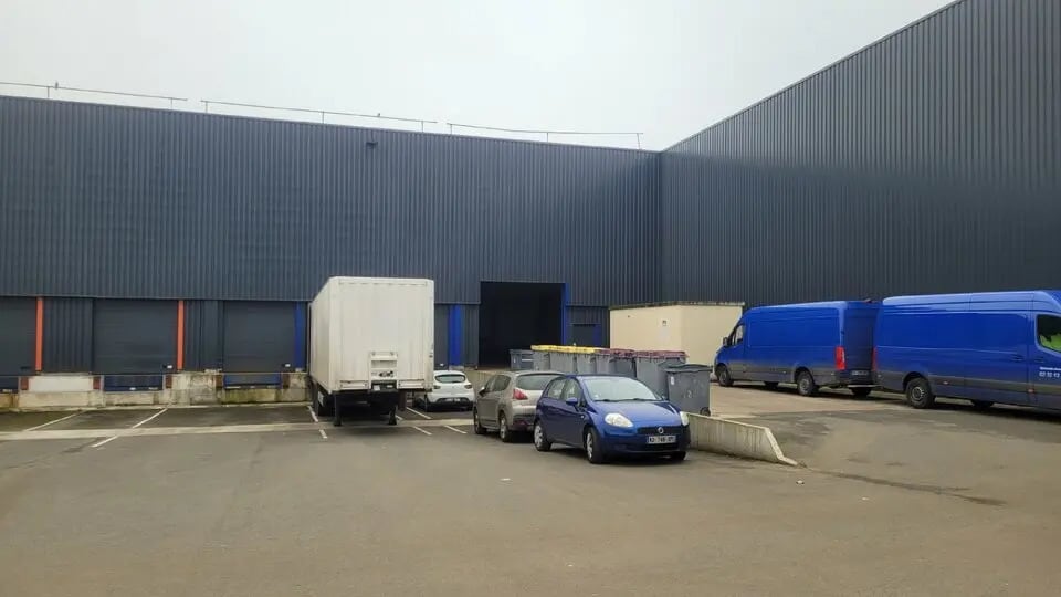 Local d’activités dans Le Grand-Quevilly à louer Photo de l’immeuble– Image 1 sur 13