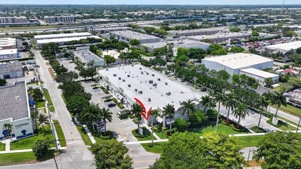 1250 Wallace Dr, Delray Beach, FL à louer - Photo de l’immeuble – Image 2 sur 18