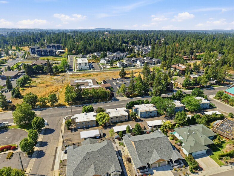 2327 E 29th Ave, Spokane, WA à vendre - Photo de l’immeuble – Image 2 sur 9
