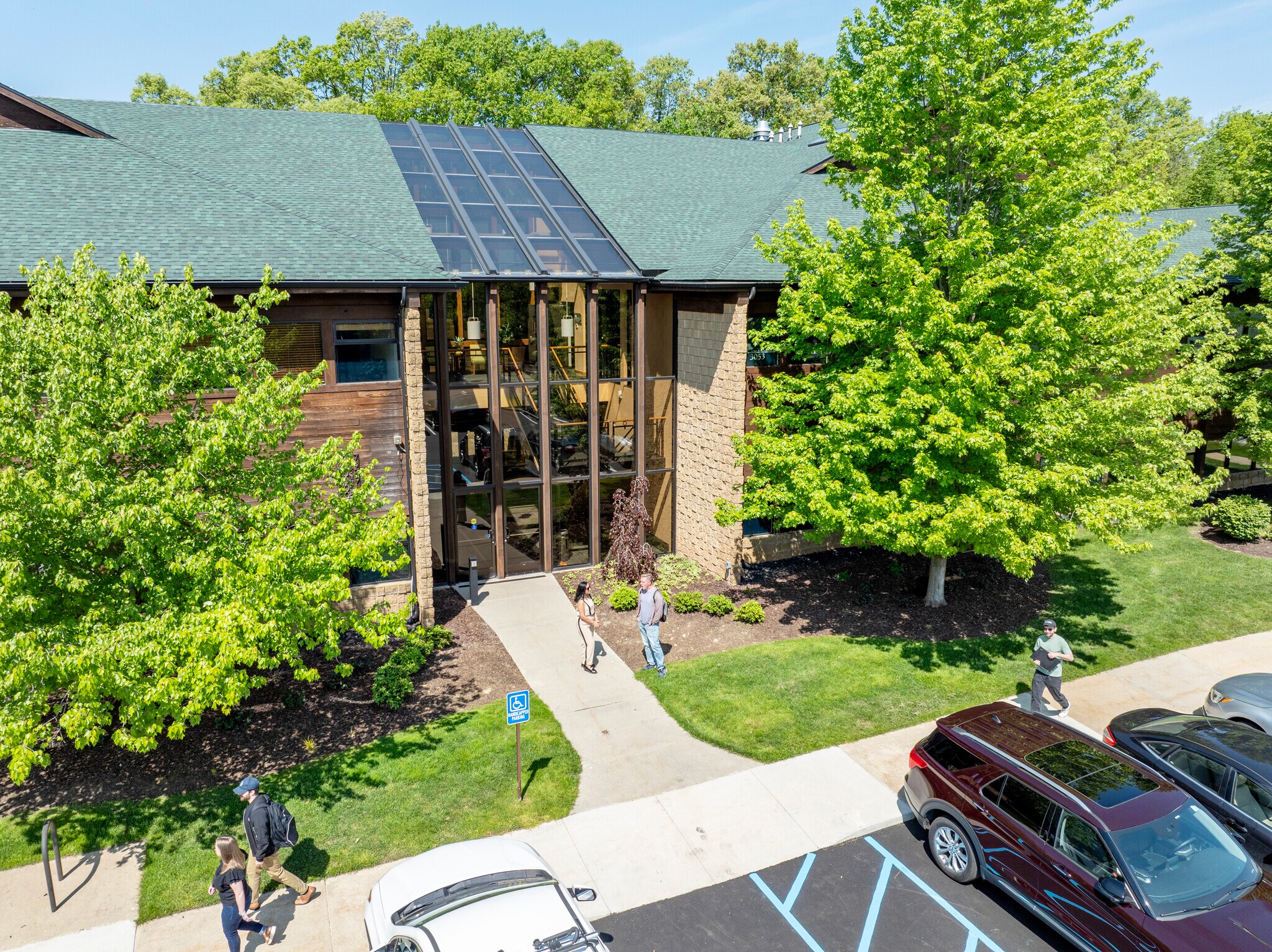 3001-3025 Miller Rd, Ann Arbor, MI à louer Photo principale– Image 1 sur 5