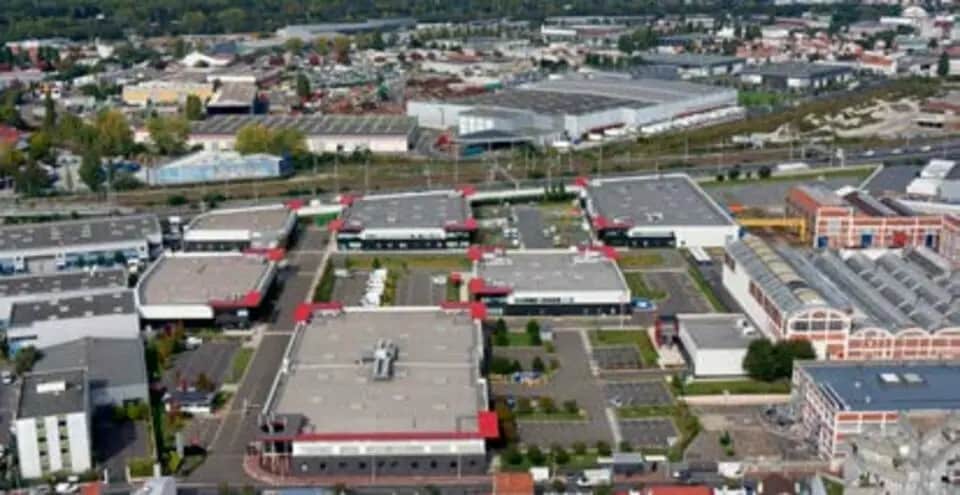 Local d’activités dans La Courneuve à louer Aérien– Image 1 sur 4