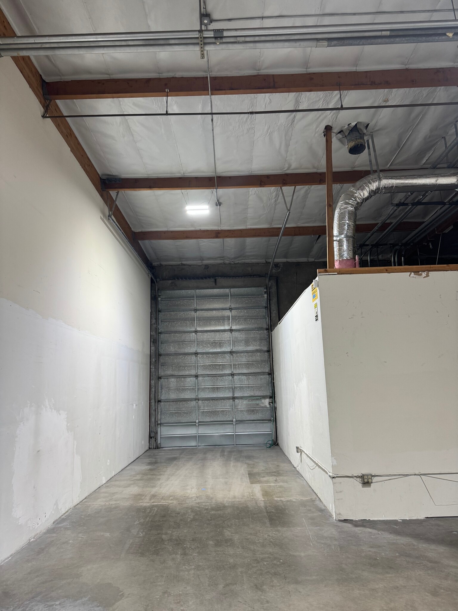 14204-14212 Doolittle Dr, San Leandro, CA à louer Photo intérieure– Image 1 sur 4