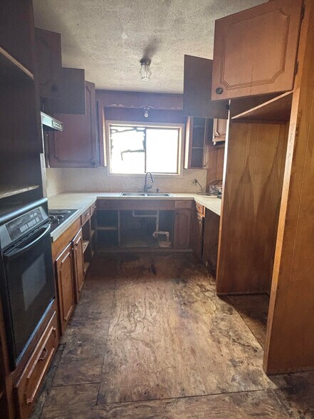 369 Edith Dr, Alice, TX à vendre - Photo de l’immeuble – Image 2 sur 7