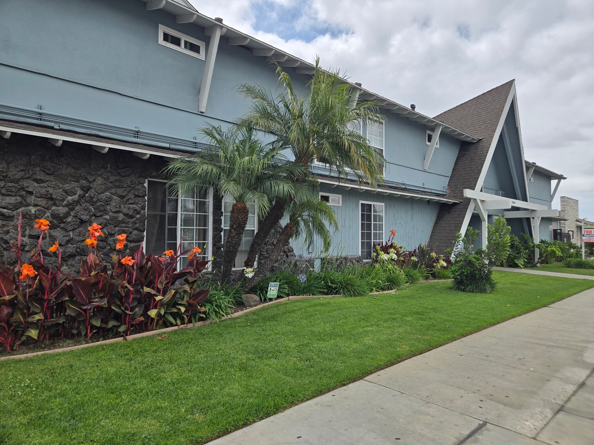 11560 Paramount Blvd, Downey, CA à vendre Photo de l’immeuble– Image 1 sur 16