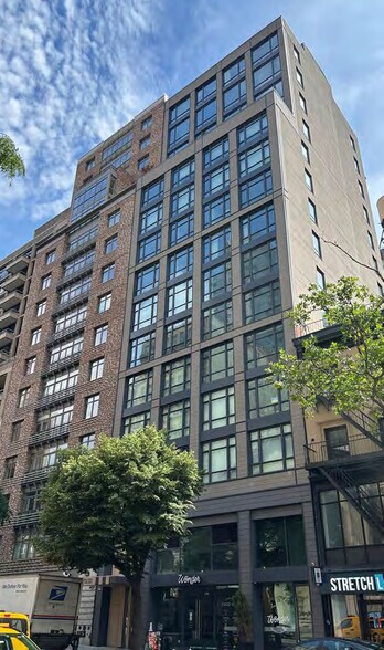 128 W 23rd St, New York, NY à vendre - Photo de l’immeuble – Image 3 sur 4