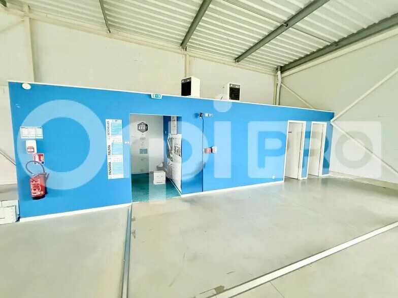 Local commercial dans GONFREVILLE-L'ORCHER à louer - Photo de l’immeuble – Image 3 sur 6