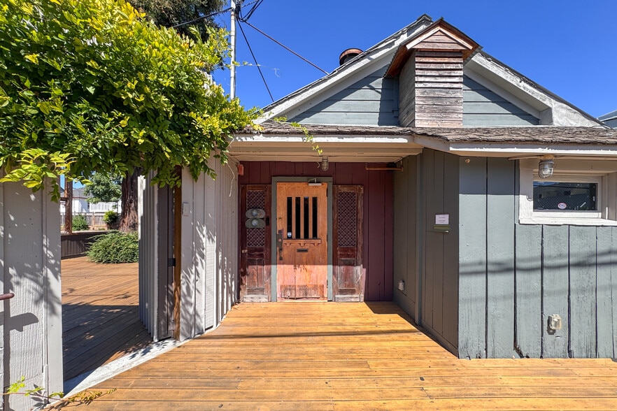 5862-5872 Doyle St, Emeryville, CA à vendre - Photo de l’immeuble – Image 3 sur 49