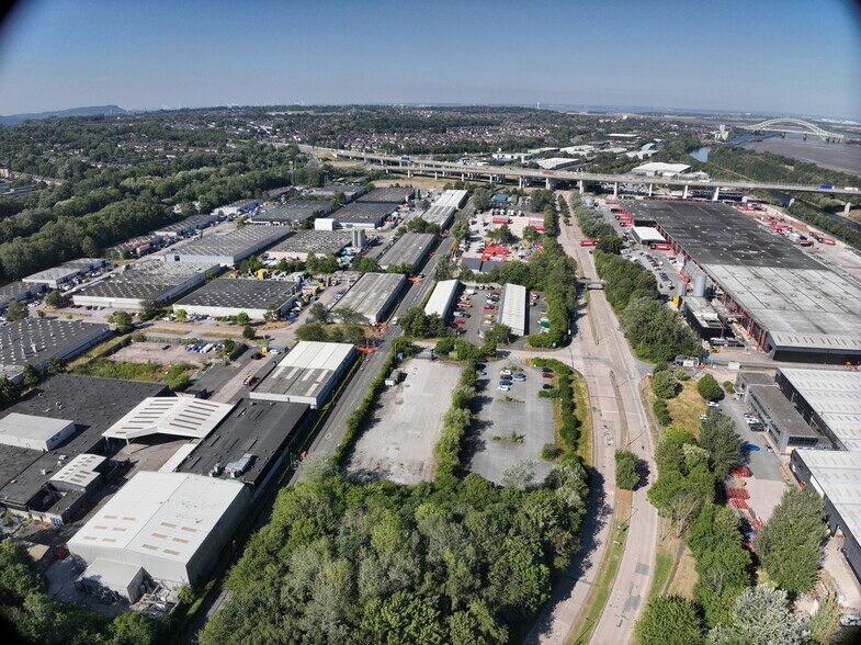 Arkwright Rd, Runcorn à louer - Photo de l’immeuble – Image 3 sur 3
