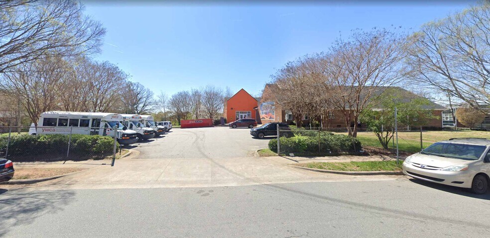 1031 Highland Ave, Winston-Salem, NC à vendre - Photo de l’immeuble – Image 2 sur 17