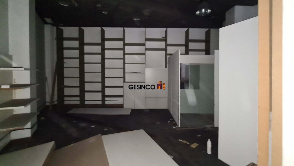 Local commercial dans València à louer - Photo de l’immeuble – Image 2 sur 9