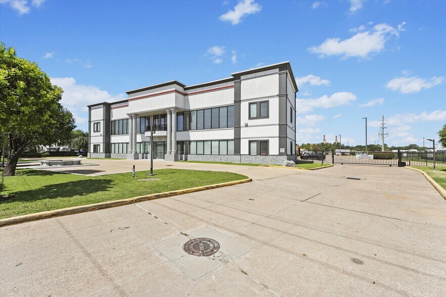 9200 W Sam Houston Pky S, Houston, TX à louer - Photo de l’immeuble – Image 3 sur 53