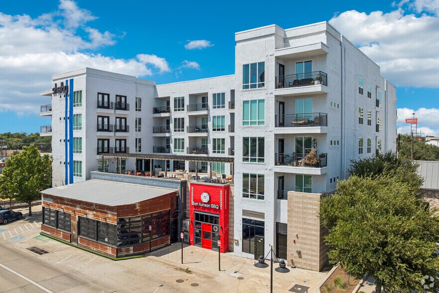 5609 Smu Blvd, Dallas, TX à louer - Photo de l’immeuble – Image 1 sur 18