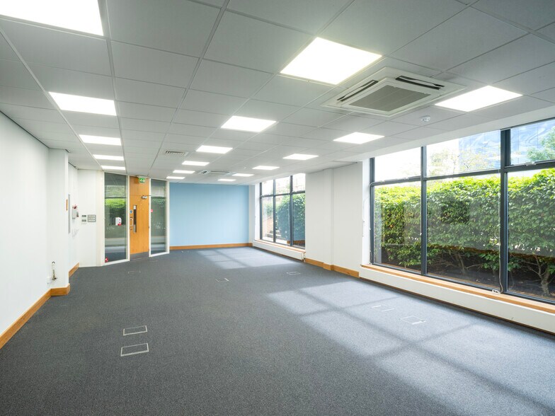 Almondvale Blvd, Livingston à louer - Photo de l’immeuble – Image 2 sur 6