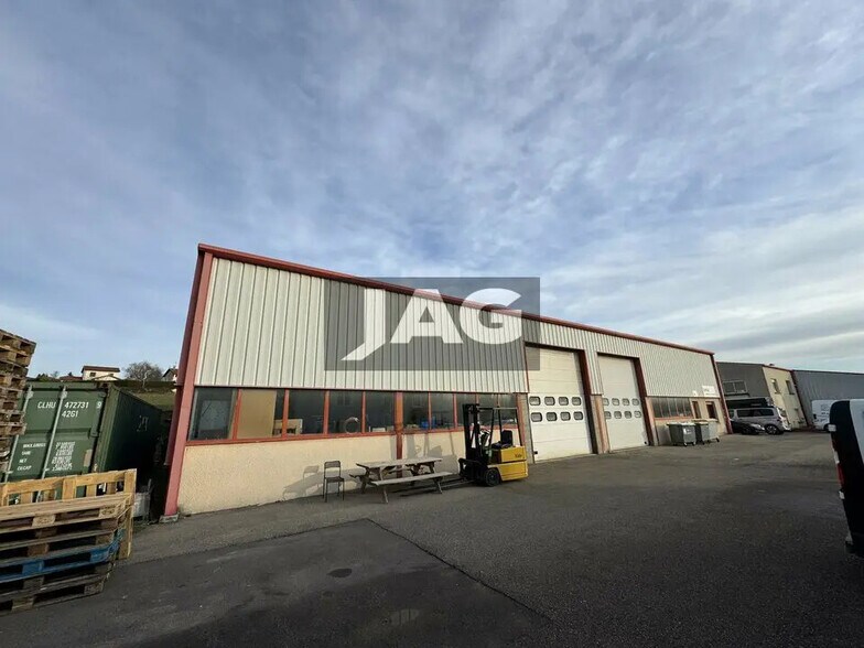Local d’activités dans Grézieu-la-Varenne à louer - Photo de l’immeuble – Image 1 sur 8