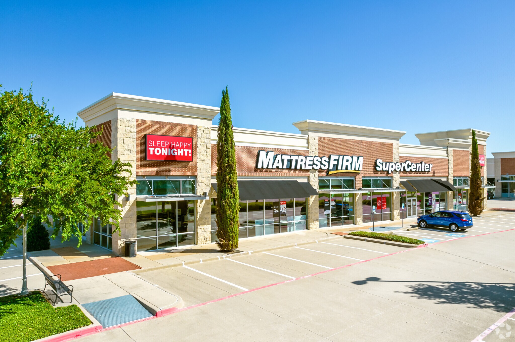 8008 State Highway 121, Frisco, TX à louer Photo de l’immeuble– Image 1 sur 25