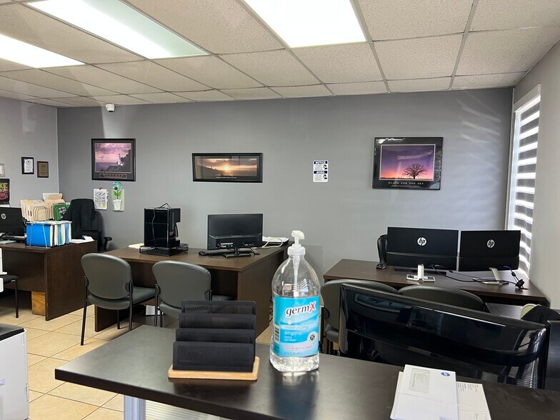 6900-6936 NW 72nd Ave, Miami, FL à louer - Photo de l’immeuble – Image 3 sur 5