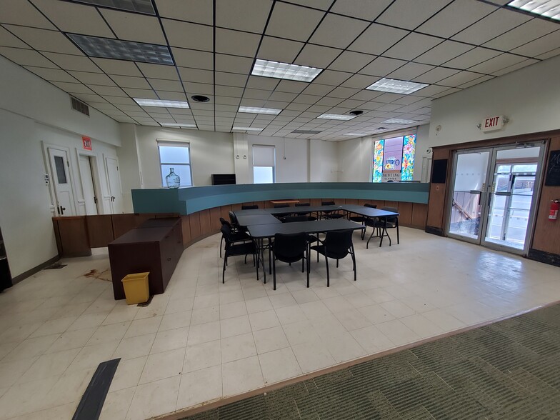 1 E Main St, Corfu, NY à louer - Photo de l’immeuble – Image 3 sur 5