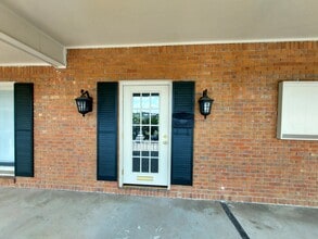 2126 McFarland Blvd E, Tuscaloosa, AL à louer Photo de l’immeuble– Image 2 sur 10