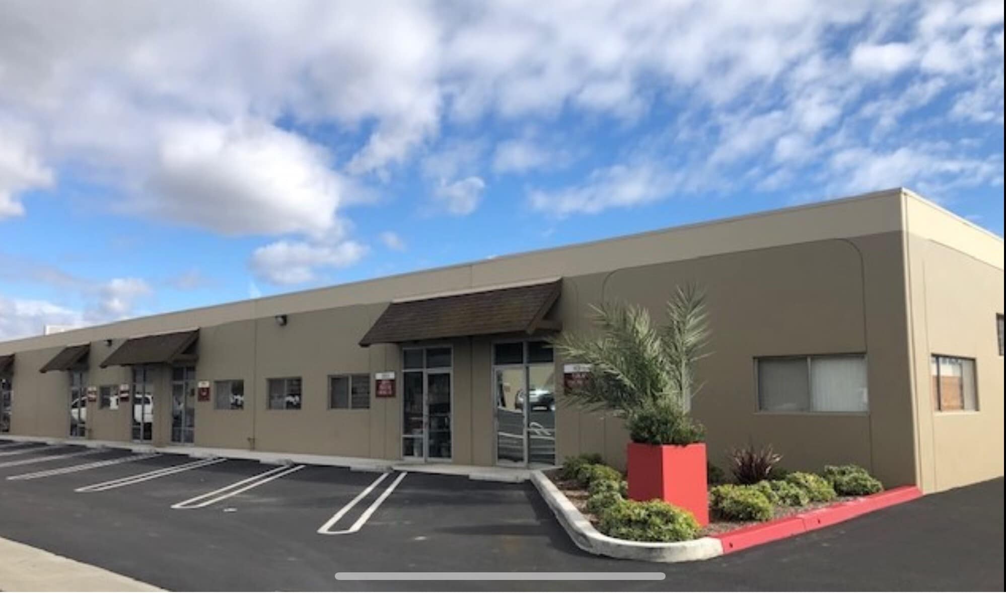 1402-1406 S Ritchey St, Santa Ana, CA à louer Photo intérieure– Image 1 sur 2