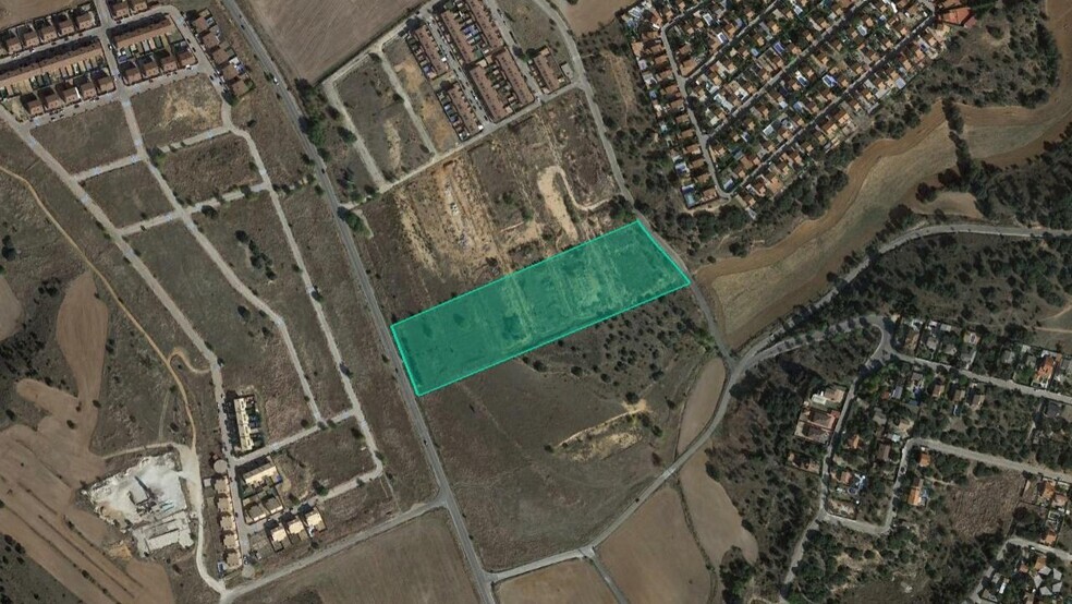Terrain dans Pioz, Guadalajara à vendre - Photo de l’immeuble – Image 2 sur 2