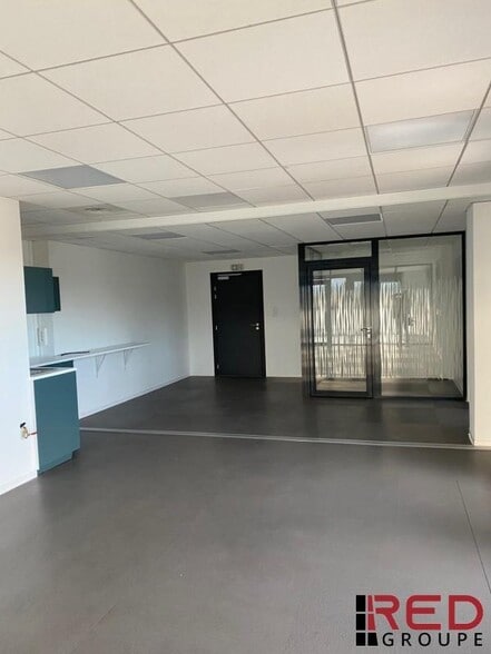 Bureau dans Aubagne à louer - Photo intérieure – Image 3 sur 4