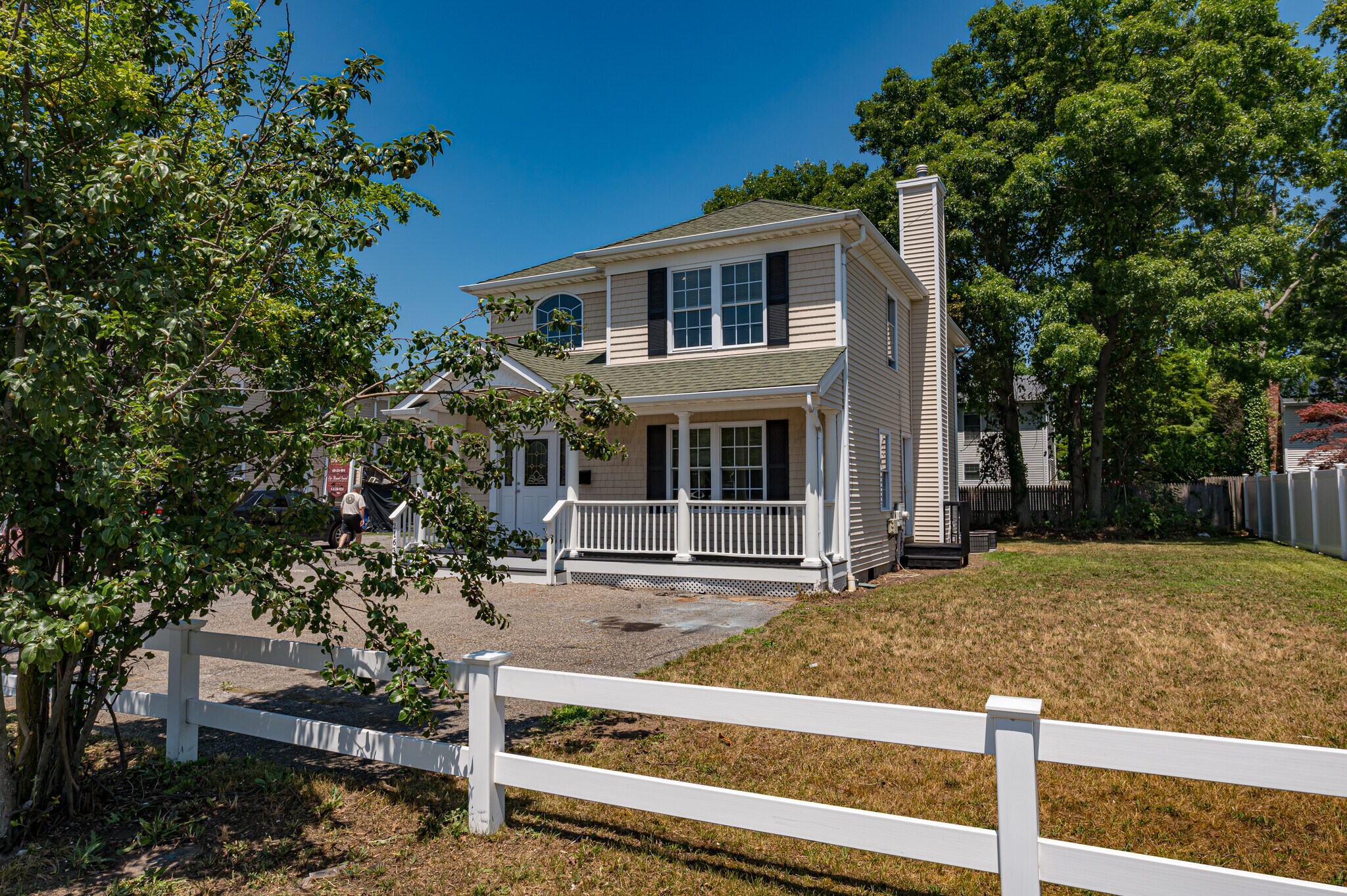 2163 Sunrise Hwy, Islip, NY à vendre Photo de l’immeuble– Image 1 sur 18