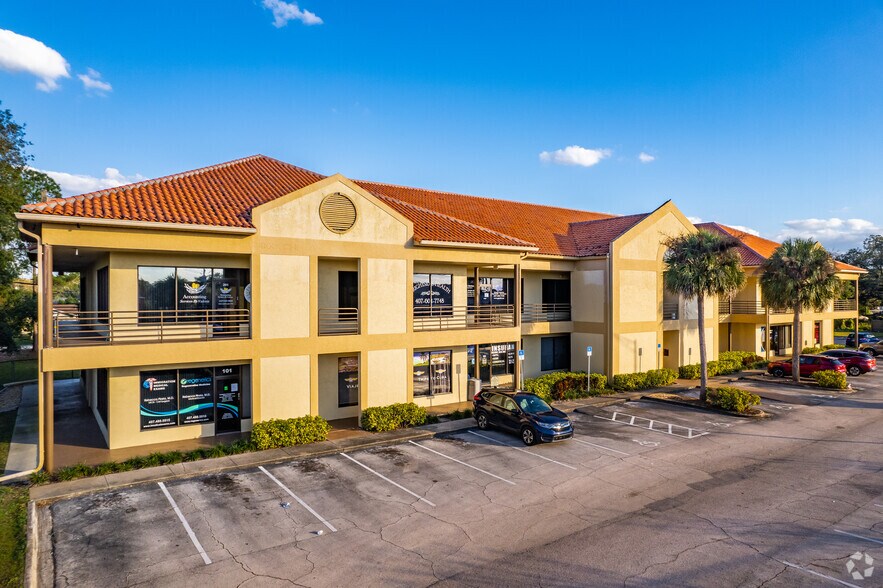 1417 N Semoran Blvd, Orlando, FL à louer - Photo principale – Image 1 sur 11