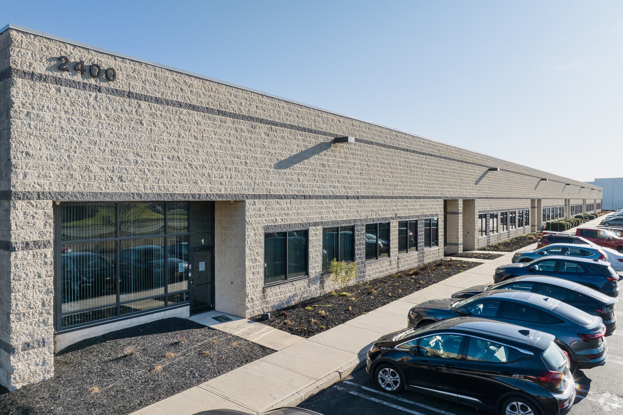 2400 Main St, Sayreville, NJ à louer Photo de l’immeuble– Image 1 sur 5