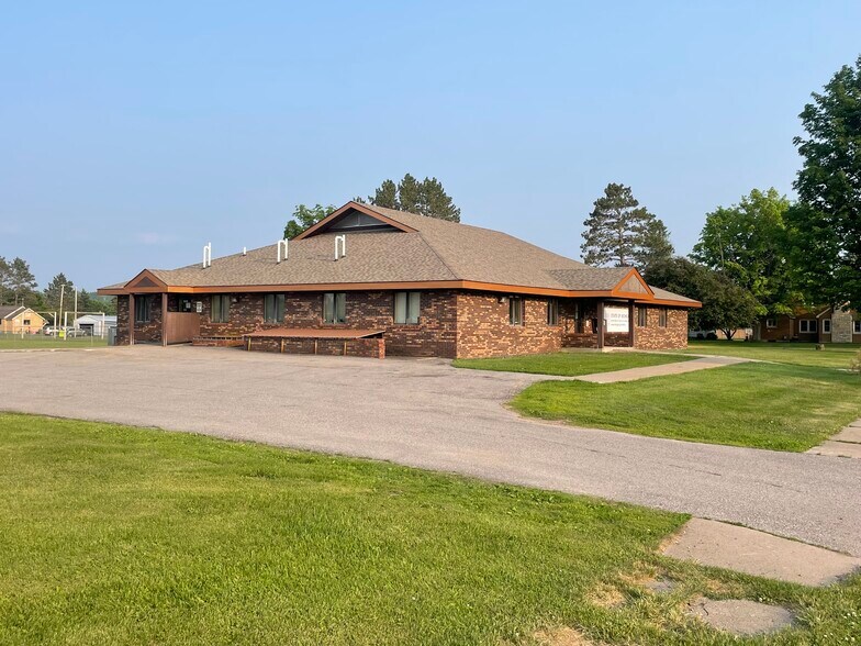 337 Brady Ave, Caspian, MI à vendre - Photo de l’immeuble – Image 3 sur 14