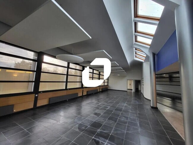 Plus de détails pour Rue Delesalle, La Madeleine - Bureau à vendre