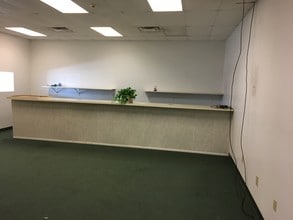 2300 June Pky, Zanesville, OH à vendre Autre– Image 1 sur 5