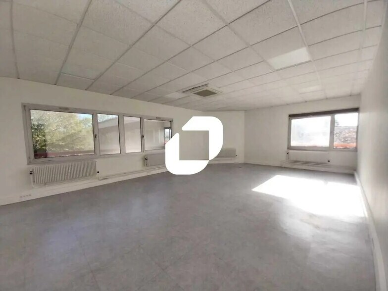 11 Avenue Jean D'Alembert, Trappes à louer - Photo intérieure – Image 3 sur 8