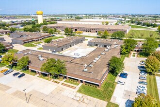 11101-11199 Aurora Ave, Urbandale, IA - VUE AÉRIENNE vue de carte