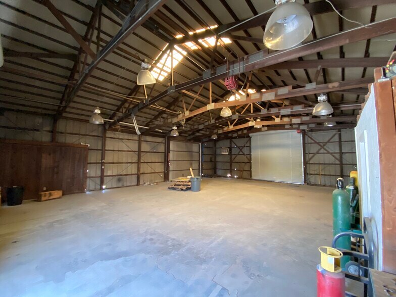 4613 N FM 1417, Sherman, TX à vendre - Photo de l’immeuble – Image 3 sur 5