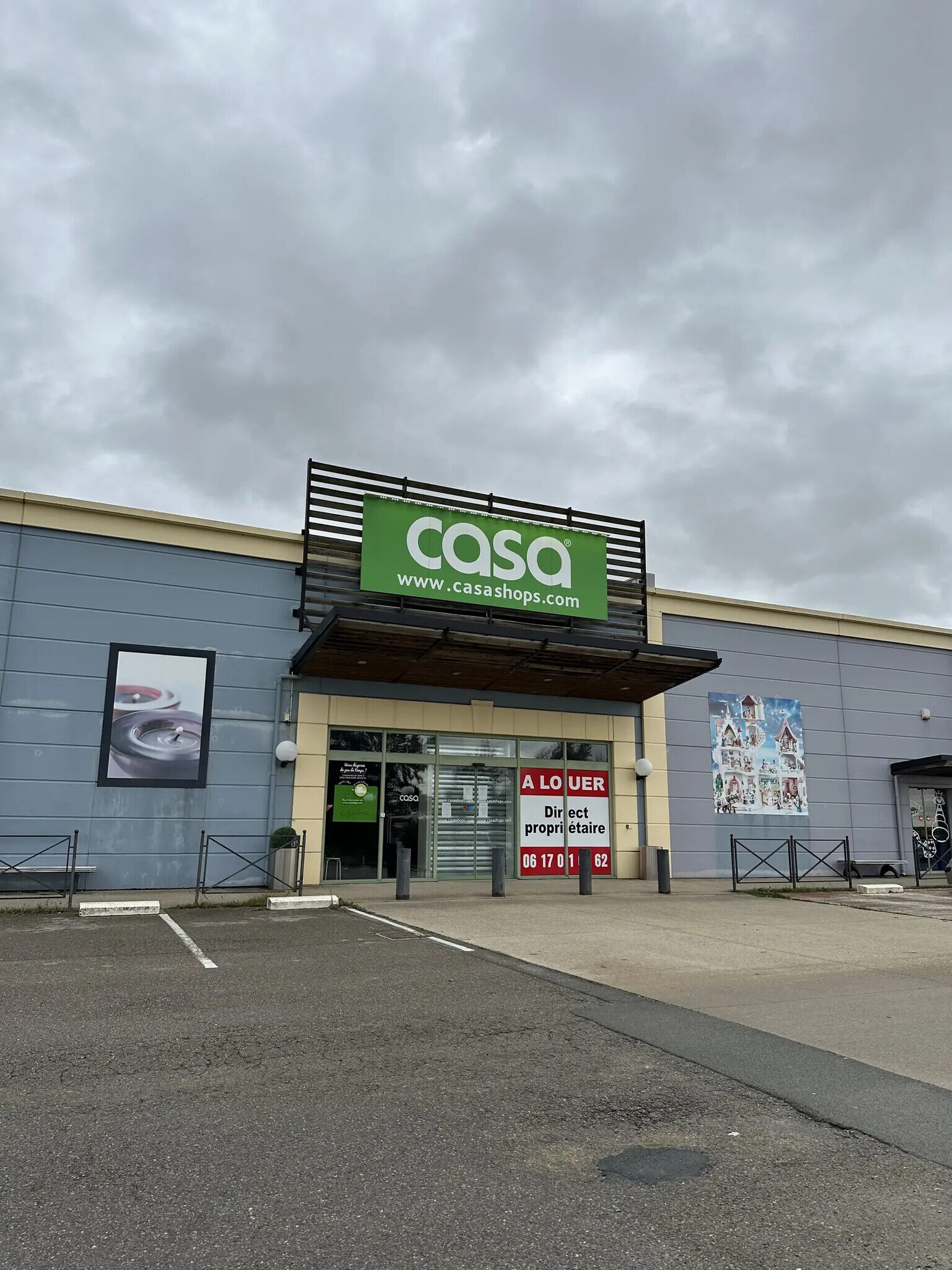 Local commercial dans Abbeville à louer Photo de l’immeuble– Image 1 sur 2