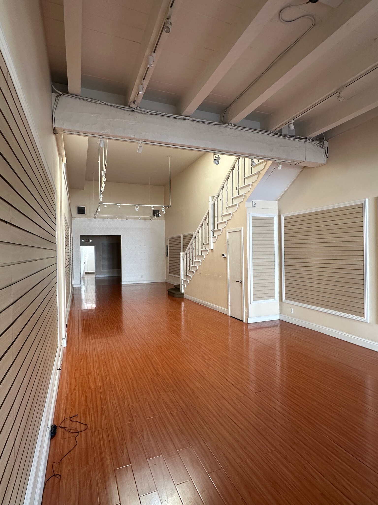 532-536 Ramona St, Palo Alto, CA à louer Photo intérieure– Image 1 sur 10